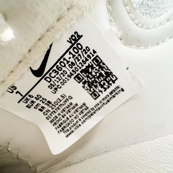CDG x Nike Air Force One, size 8.5 - Picture 15 of 16
